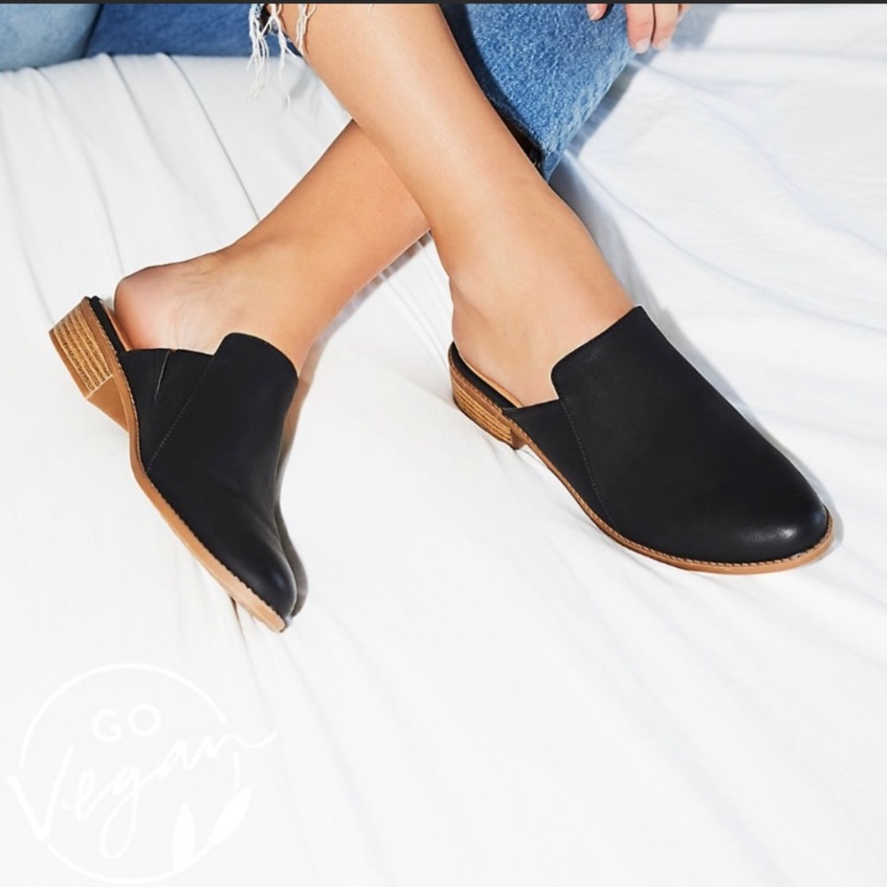 BC Born in California Austin Vegan Mule Flat - size 9